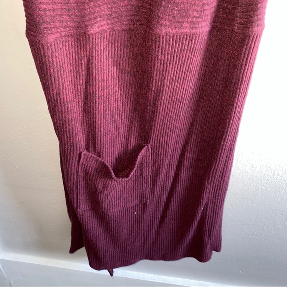 Derek Heart Vest Cardigan - Picture 2 of 4